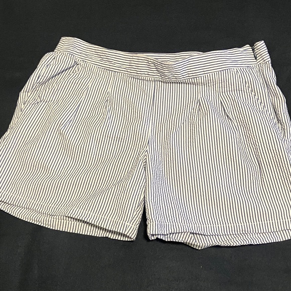 Toad&Co Pants - Toad&Co Navy and White Striped Women's Shorts